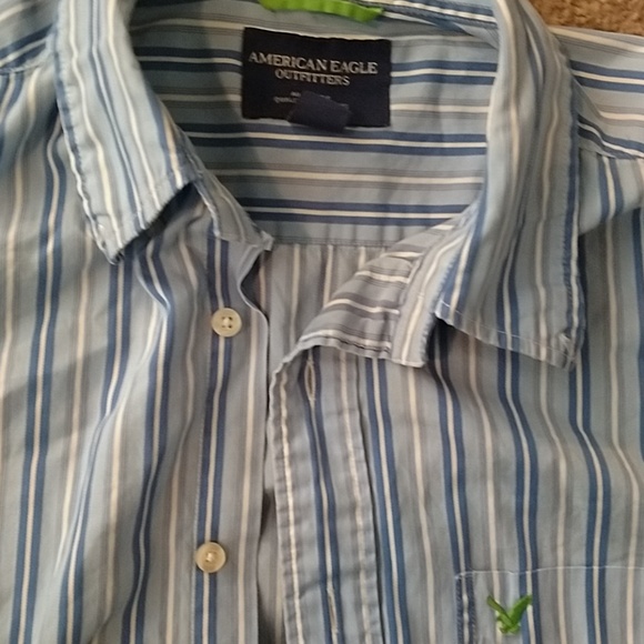 American Eagle short sleeve button up - Picture 2 of 5